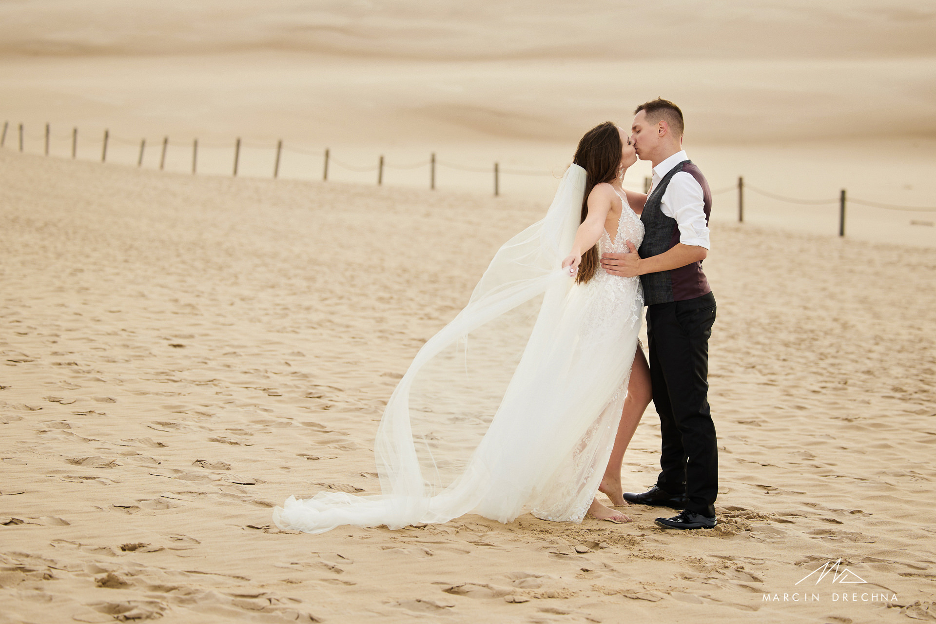 Sesja ślubna na plaży
